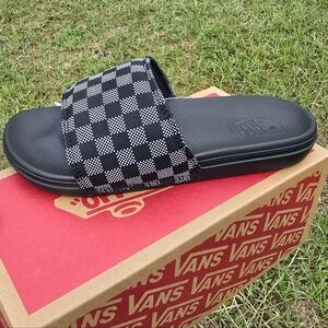 vans slides